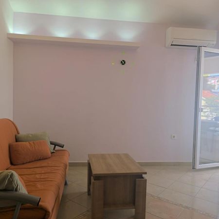 Apartments Otok 2 โตรกีร์ ภายนอก รูปภาพ