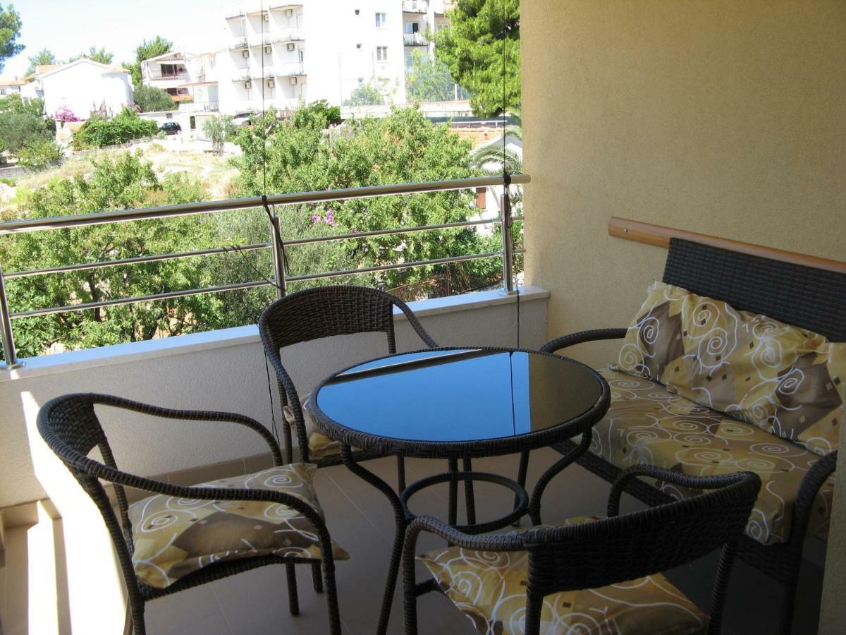 Apartments Otok 2 โตรกีร์ ภายนอก รูปภาพ
