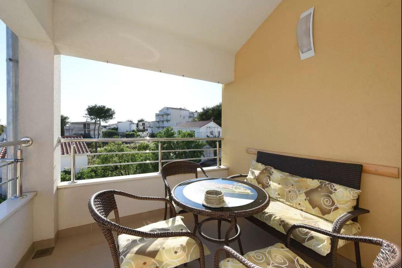 Apartments Otok 2 โตรกีร์ ภายนอก รูปภาพ